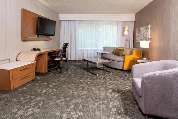 Courtyard by Marriott Binghamton image 20