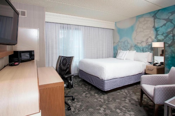 Courtyard by Marriott Binghamton image 9